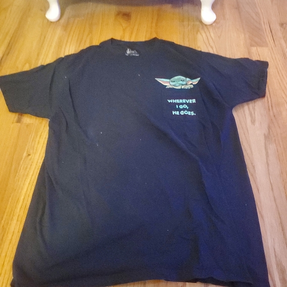 Star Wars Baby Yoda Shirt - Picture 6 of 10